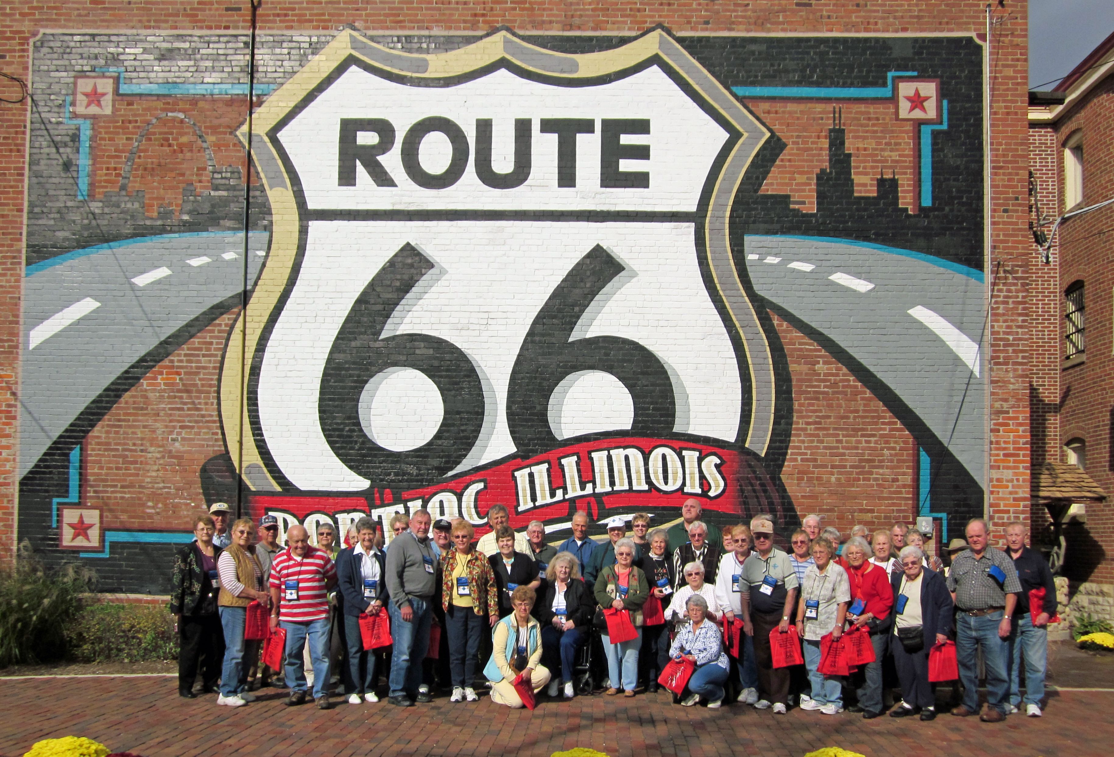Group in front of Route 66 Mural